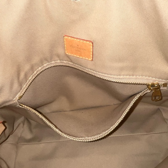 2020 Louis Vuitton Graceful - Picture 2 of 8